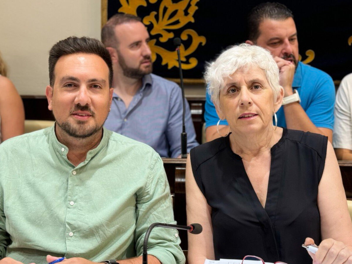 Christopher Rivas y Luisa Campos, portavoces de AxSí. LVA
