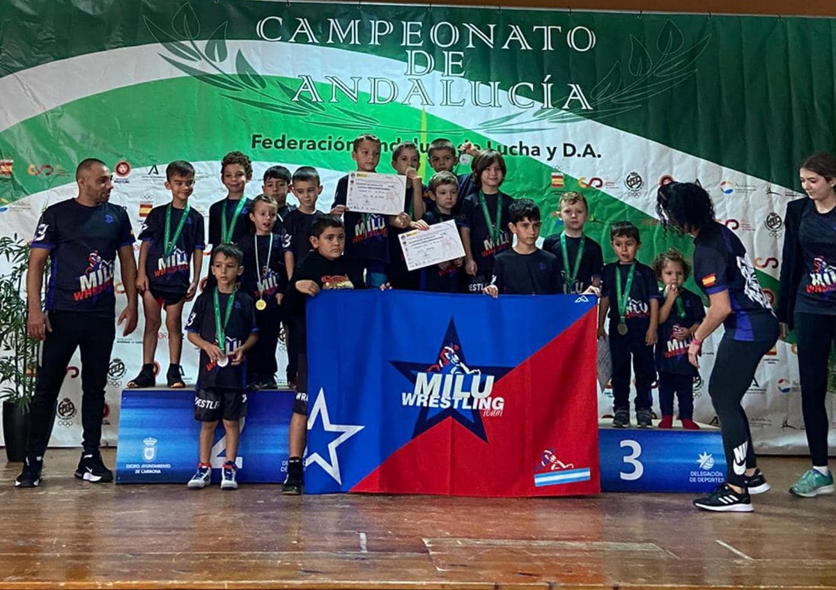 El Club de Luchas Olímpicas Milu consigue 97 medallas en el Campeonato de Andalucía