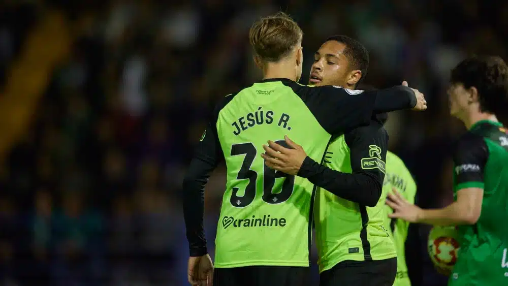 Jesús Rodríguez en su debut con el primer equipo del Betis. Redes sociales