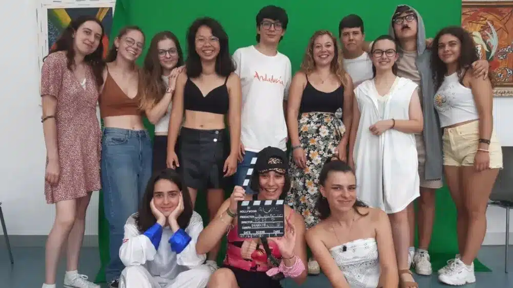 Jóvenes participantes en los talleres de cine - ALCALÁ DE GUADAÍRA