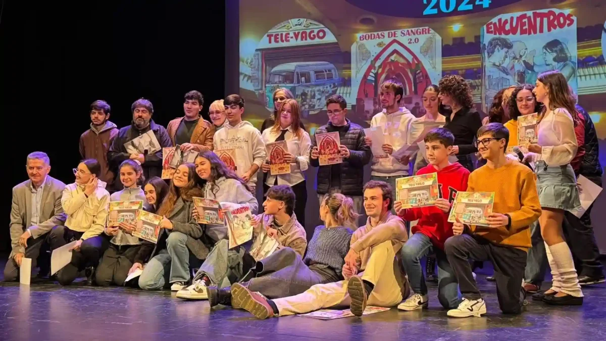 Gala de clausura de los talleres de cine de la Delegación de Juventud. - AYUNTAMIENTO DE ALCALÁ DE GUADARÍA