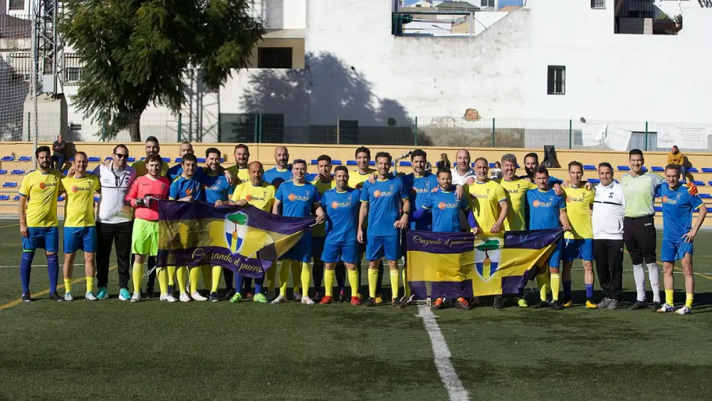 Todos los veteranos que disputaron el encuentro / Club Atlético Oromana