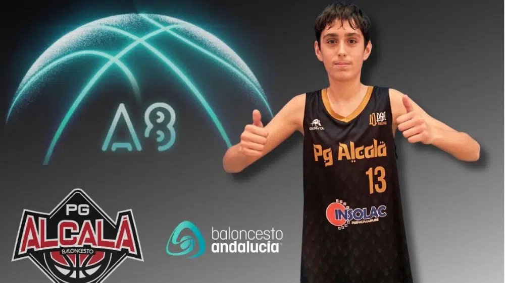 José María Heredia posando con la camiseta de su club, Insolac PG Club