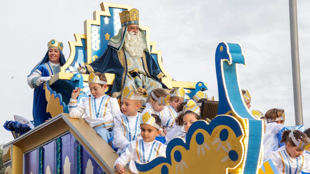 cabalgata reyes magos alcalá 2025