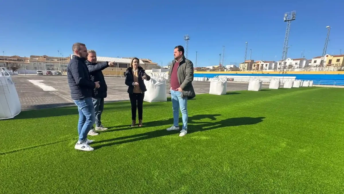 Visita municipal al campo de fútbol de Pablo VI. - AYUNTAMIENTO DE ALCALÁ