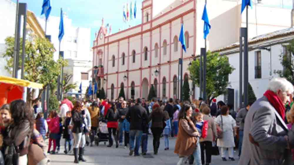 Jornada festiva en la Plaza del Duque. - Ayuntamiento de Alcalá de Guadaíra